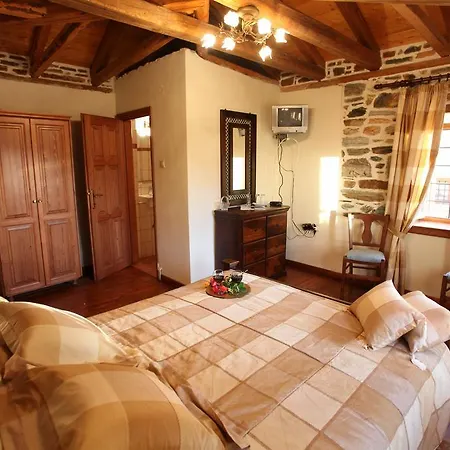 Casa de hóspedes ζarkada